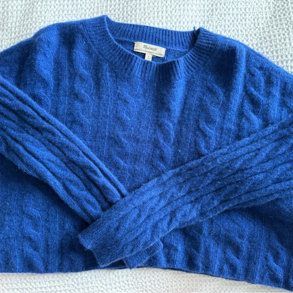 Madewell resourced cable knit crop sweater size s